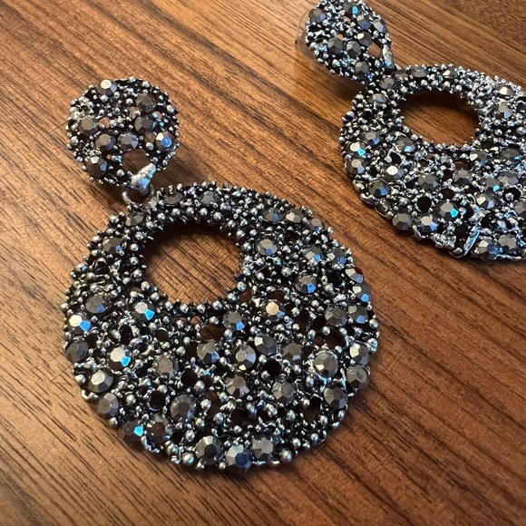 New earrings silver grey sparkly elegant dangling hanging jewelry round - Picture 4 of 4